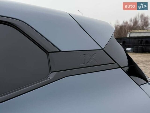 Сірий БМВ iX, об'ємом двигуна 0 л та пробігом 40 тис. км за 52999 $, фото 21 на Automoto.ua