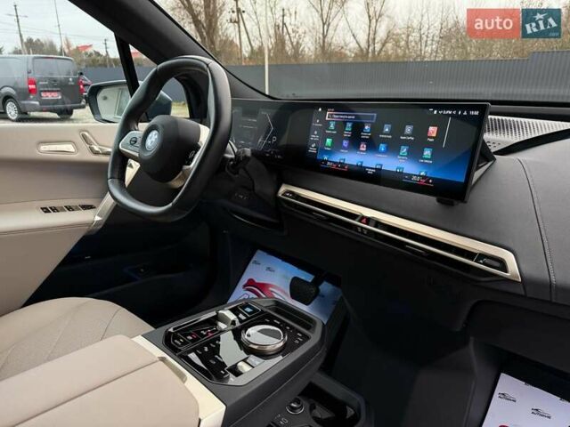 Сірий БМВ iX, об'ємом двигуна 0 л та пробігом 40 тис. км за 52999 $, фото 77 на Automoto.ua