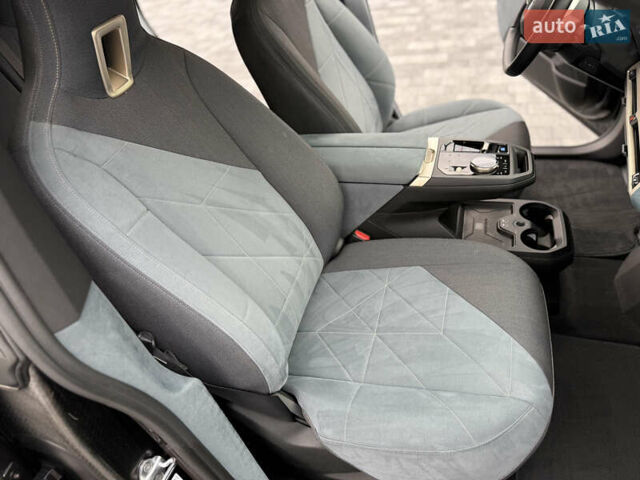 Серый БМВ iX, объемом двигателя 0 л и пробегом 38 тыс. км за 45700 $, фото 30 на Automoto.ua