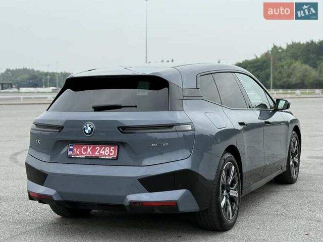 Серый БМВ iX, объемом двигателя 0 л и пробегом 106 тыс. км за 55500 $, фото 28 на Automoto.ua