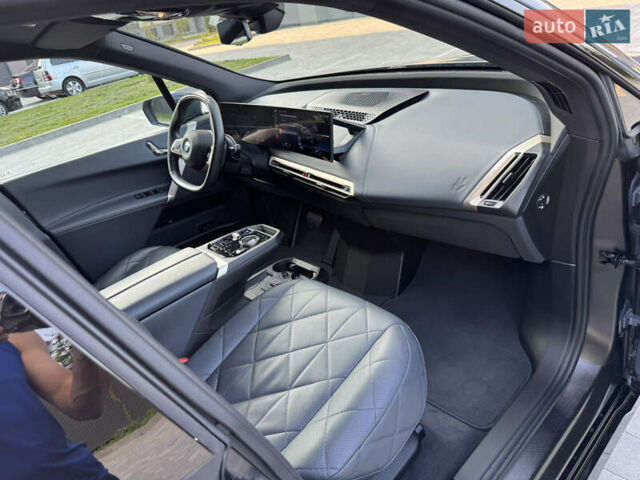 Серый БМВ iX, объемом двигателя 0 л и пробегом 47 тыс. км за 58500 $, фото 34 на Automoto.ua