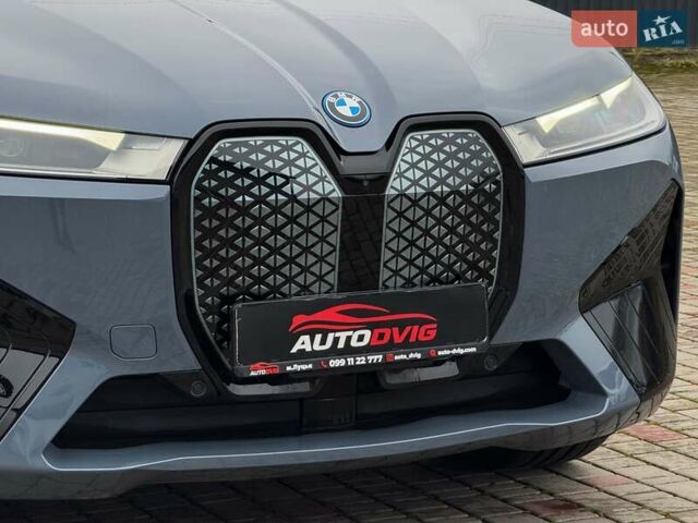 Сірий БМВ iX, об'ємом двигуна 0 л та пробігом 40 тис. км за 52999 $, фото 15 на Automoto.ua
