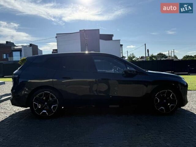 Серый БМВ iX, объемом двигателя 0 л и пробегом 35 тыс. км за 47500 $, фото 4 на Automoto.ua