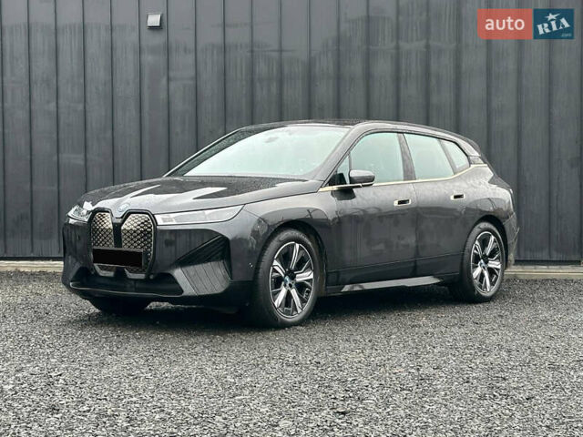 Сірий БМВ iX, об'ємом двигуна 0 л та пробігом 73 тис. км за 47900 $, фото 1 на Automoto.ua