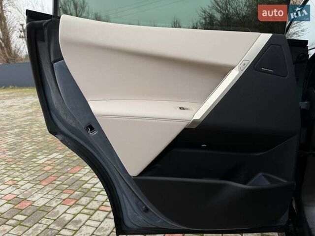 Сірий БМВ iX, об'ємом двигуна 0 л та пробігом 40 тис. км за 52999 $, фото 53 на Automoto.ua