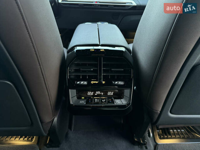 Сірий БМВ iX, об'ємом двигуна 0 л та пробігом 75 тис. км за 47800 $, фото 79 на Automoto.ua