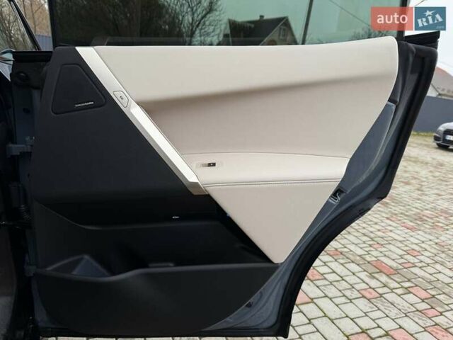 Сірий БМВ iX, об'ємом двигуна 0 л та пробігом 40 тис. км за 52999 $, фото 63 на Automoto.ua