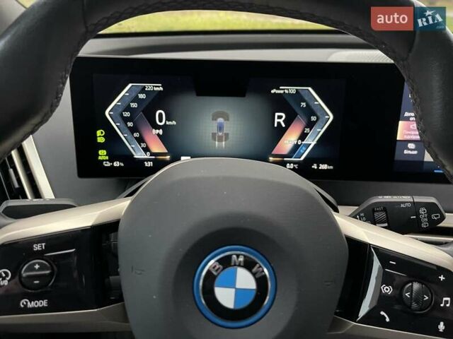 Серый БМВ iX, объемом двигателя 0 л и пробегом 53 тыс. км за 58800 $, фото 19 на Automoto.ua