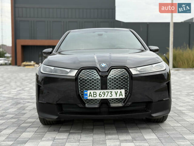 Серый БМВ iX, объемом двигателя 0 л и пробегом 38 тыс. км за 45700 $, фото 2 на Automoto.ua