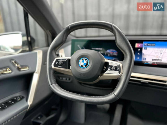 Сірий БМВ iX, об'ємом двигуна 0 л та пробігом 73 тис. км за 47900 $, фото 29 на Automoto.ua