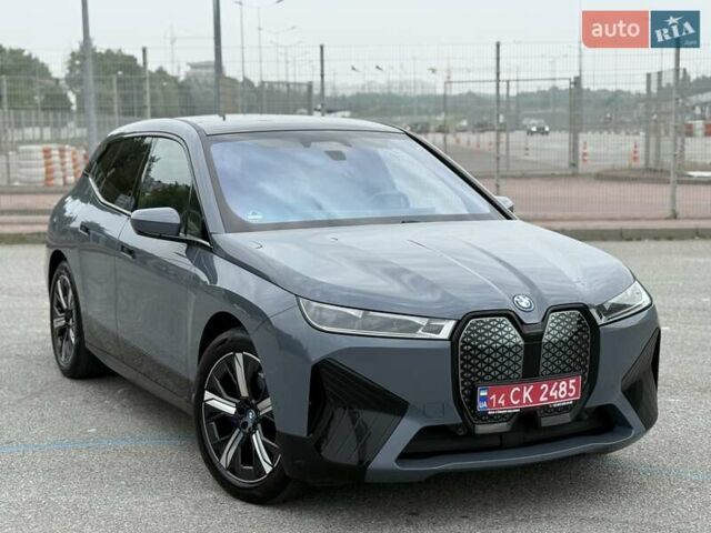 Серый БМВ iX, объемом двигателя 0 л и пробегом 106 тыс. км за 55500 $, фото 18 на Automoto.ua