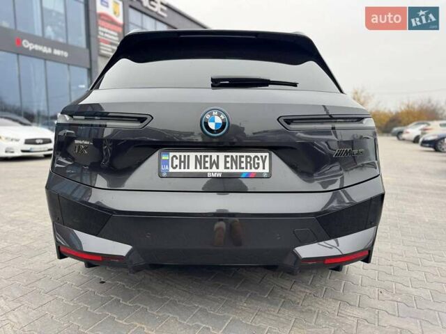 Серый БМВ iX, объемом двигателя 0 л и пробегом 32 тыс. км за 72900 $, фото 10 на Automoto.ua