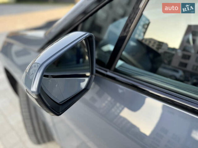 Серый БМВ iX, объемом двигателя 0 л и пробегом 47 тыс. км за 58500 $, фото 16 на Automoto.ua