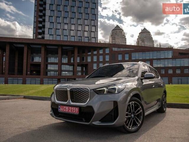 Серый БМВ iX, объемом двигателя 0 л и пробегом 4 тыс. км за 36000 $, фото 6 на Automoto.ua
