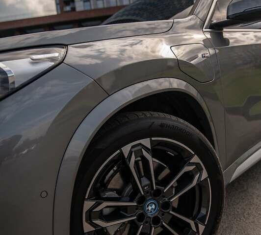 Серый БМВ iX, объемом двигателя 0 л и пробегом 4 тыс. км за 36000 $, фото 14 на Automoto.ua