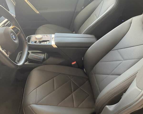Сірий БМВ iX, об'ємом двигуна 0 л та пробігом 11 тис. км за 79800 $, фото 35 на Automoto.ua