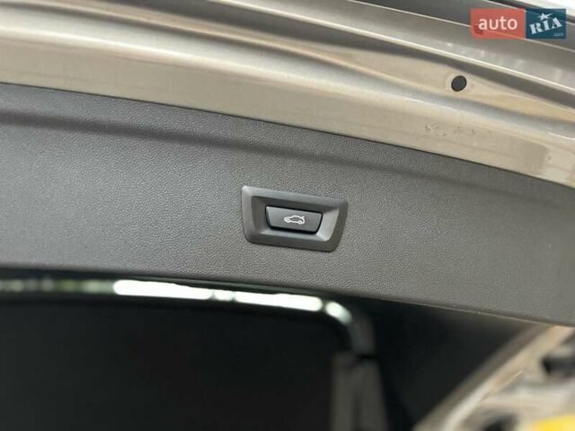 Сірий БМВ iX, об'ємом двигуна 0 л та пробігом 39 тис. км за 52950 $, фото 17 на Automoto.ua