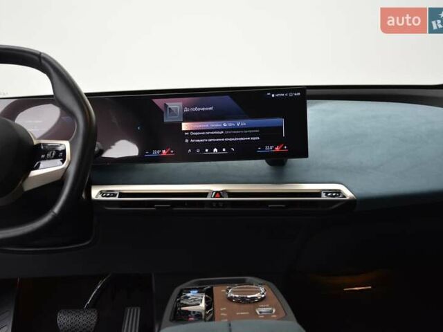 Серый БМВ iX, объемом двигателя 0 л и пробегом 13 тыс. км за 75000 $, фото 6 на Automoto.ua