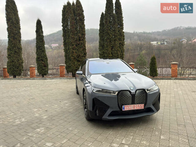 Сірий БМВ iX, об'ємом двигуна 0 л та пробігом 80 тис. км за 52400 $, фото 16 на Automoto.ua