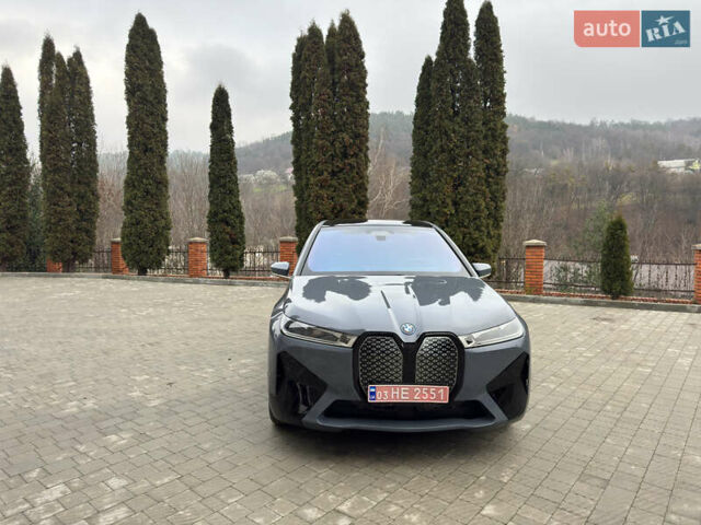 Сірий БМВ iX, об'ємом двигуна 0 л та пробігом 80 тис. км за 52400 $, фото 28 на Automoto.ua