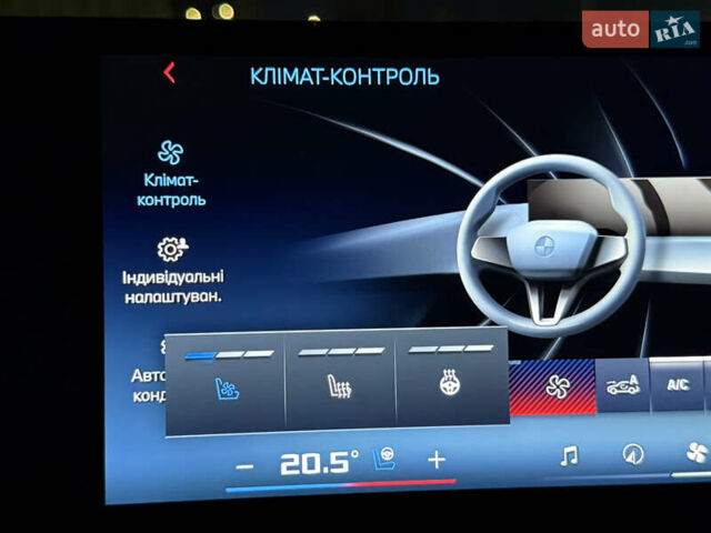 Серый БМВ iX, объемом двигателя 0 л и пробегом 50 тыс. км за 68900 $, фото 41 на Automoto.ua