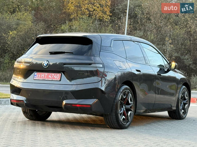 Серый БМВ iX, объемом двигателя 0 л и пробегом 50 тыс. км за 68900 $, фото 5 на Automoto.ua