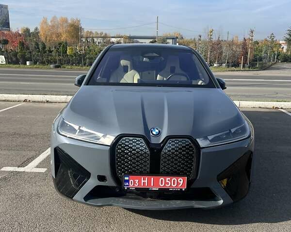 Сірий БМВ iX, об'ємом двигуна 0 л та пробігом 37 тис. км за 54900 $, фото 1 на Automoto.ua
