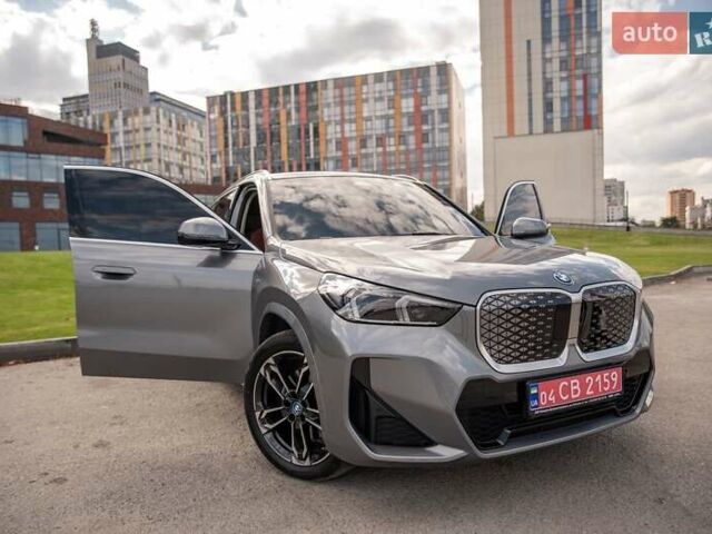 Серый БМВ iX, объемом двигателя 0 л и пробегом 4 тыс. км за 36000 $, фото 10 на Automoto.ua