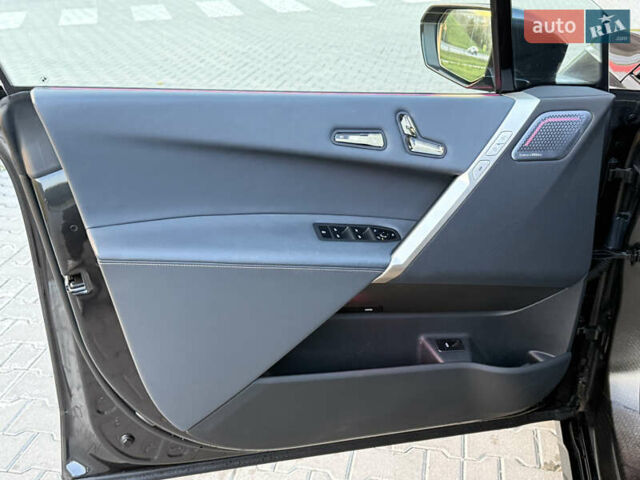 Серый БМВ iX, объемом двигателя 0 л и пробегом 50 тыс. км за 68900 $, фото 14 на Automoto.ua