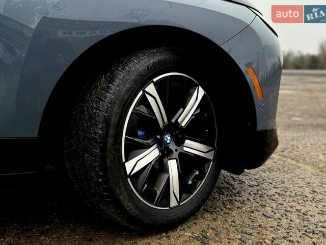 Сірий БМВ iX, об'ємом двигуна 0 л та пробігом 88 тис. км за 44000 $, фото 24 на Automoto.ua