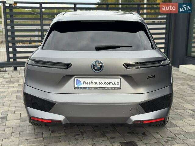 Серый БМВ iX, объемом двигателя 0 л и пробегом 49 тыс. км за 79500 $, фото 11 на Automoto.ua