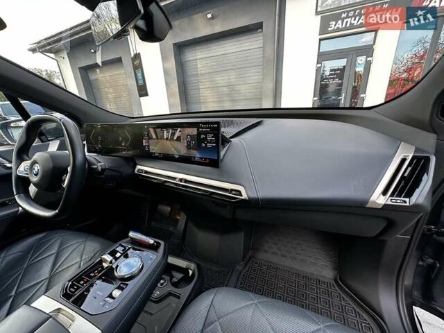 БМВ iX 2023 у Івано-Франківську на Automoto.ua Сірий БМВ iX, об'ємом двигуна 0 л та пробігом 32 тис. км за 69800 $, фото 65 на Automoto.ua