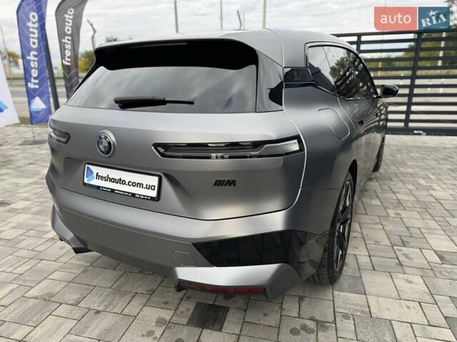 Серый БМВ iX, объемом двигателя 0 л и пробегом 49 тыс. км за 79500 $, фото 12 на Automoto.ua