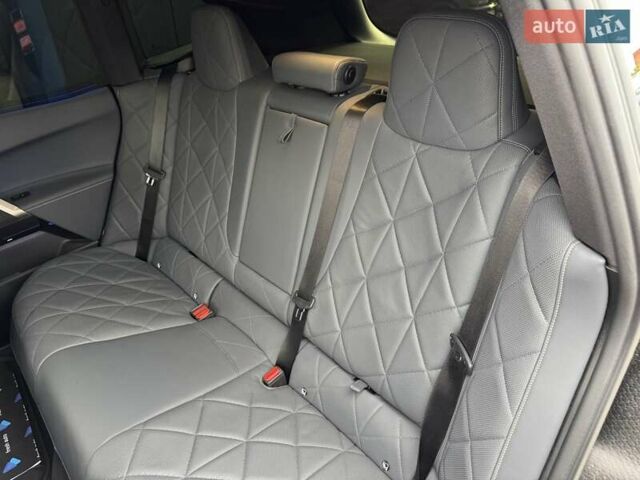 Серый БМВ iX, объемом двигателя 0 л и пробегом 49 тыс. км за 79500 $, фото 27 на Automoto.ua