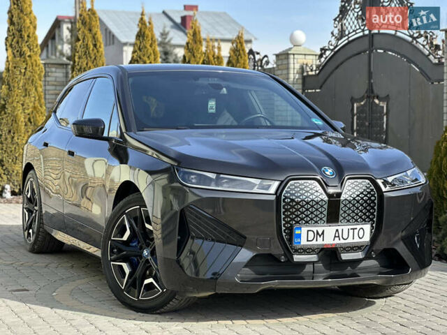 Сірий БМВ iX, об'ємом двигуна 0 л та пробігом 30 тис. км за 47700 $, фото 1 на Automoto.ua