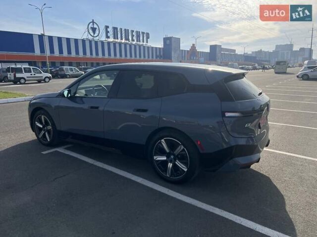 Сірий БМВ iX, об'ємом двигуна 0 л та пробігом 37 тис. км за 54900 $, фото 6 на Automoto.ua