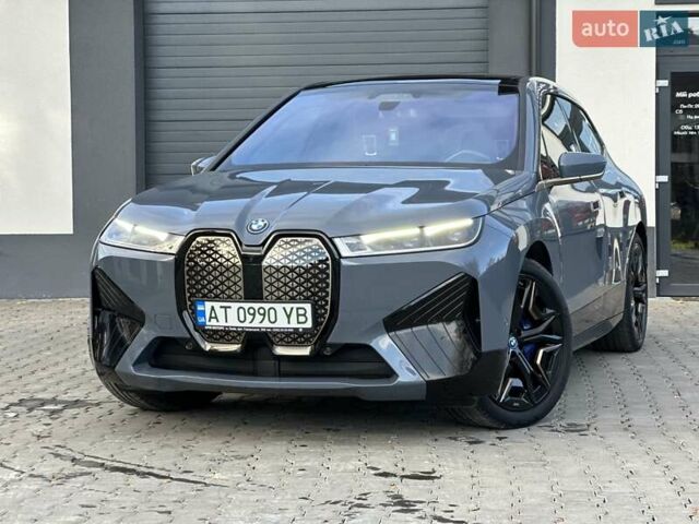 БМВ iX 2023 у Івано-Франківську на Automoto.ua Сірий БМВ iX, об'ємом двигуна 0 л та пробігом 32 тис. км за 69800 $, фото 4 на Automoto.ua