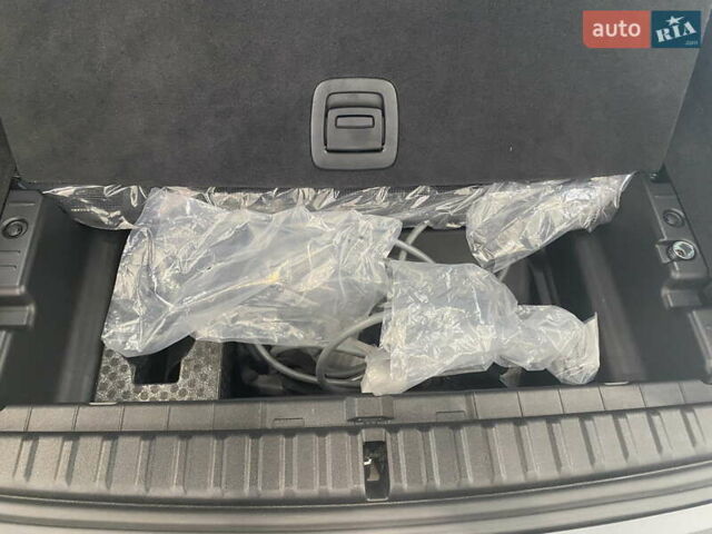 Сірий БМВ iX, об'ємом двигуна 0 л та пробігом 11 тис. км за 79800 $, фото 13 на Automoto.ua
