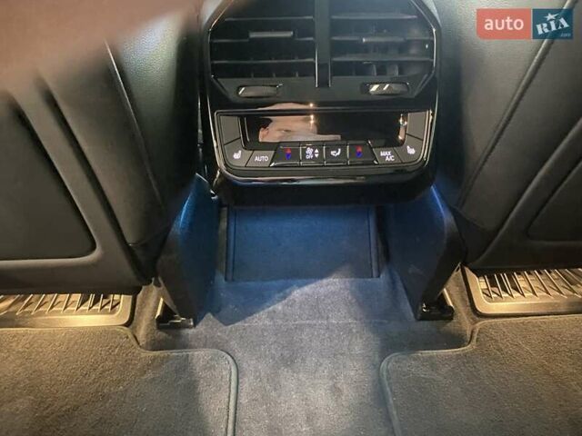 Сірий БМВ iX, об'ємом двигуна 0 л та пробігом 11 тис. км за 79800 $, фото 25 на Automoto.ua