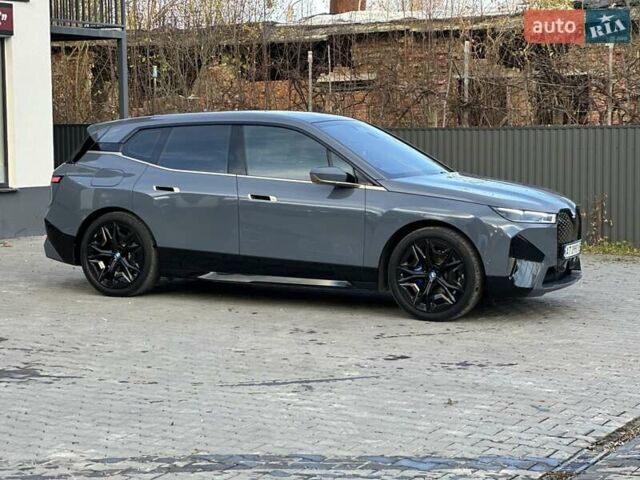 БМВ iX 2023 у Івано-Франківську на Automoto.ua Сірий БМВ iX, об'ємом двигуна 0 л та пробігом 32 тис. км за 69800 $, фото 15 на Automoto.ua