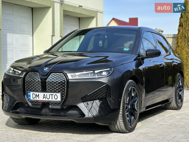 Сірий БМВ iX, об'ємом двигуна 0 л та пробігом 30 тис. км за 47700 $, фото 9 на Automoto.ua