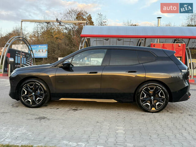 Серый БМВ iX, объемом двигателя 0 л и пробегом 50 тыс. км за 68900 $, фото 9 на Automoto.ua