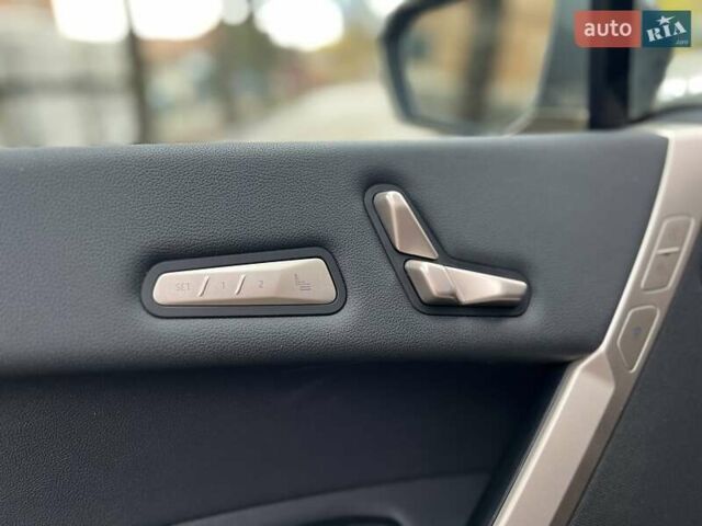 Сірий БМВ iX, об'ємом двигуна 0 л та пробігом 39 тис. км за 52950 $, фото 35 на Automoto.ua