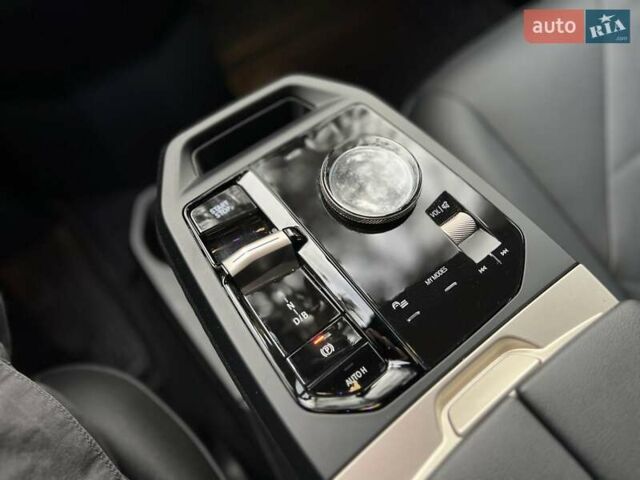 Сірий БМВ iX, об'ємом двигуна 0 л та пробігом 39 тис. км за 52950 $, фото 41 на Automoto.ua