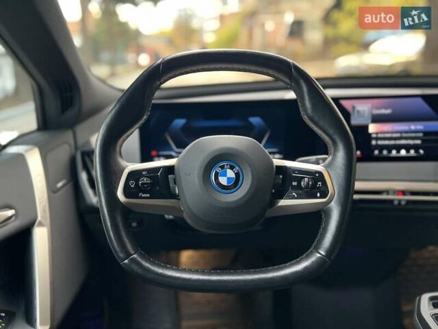 Сірий БМВ iX, об'ємом двигуна 0 л та пробігом 39 тис. км за 52950 $, фото 29 на Automoto.ua