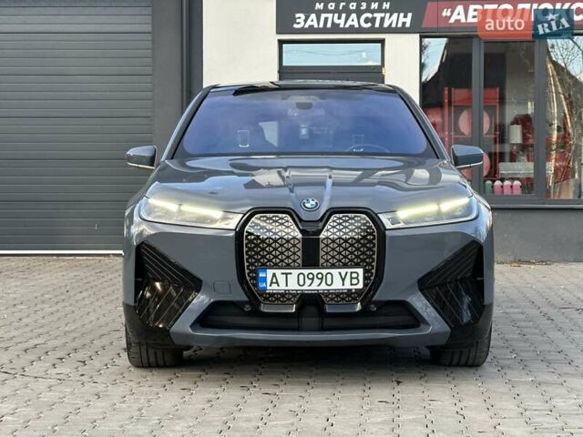 БМВ iX 2023 у Івано-Франківську на Automoto.ua Сірий БМВ iX, об'ємом двигуна 0 л та пробігом 32 тис. км за 69800 $, фото 11 на Automoto.ua