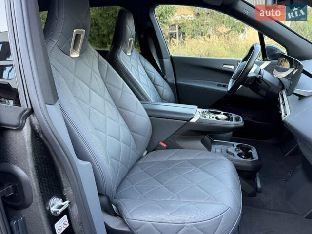 Серый БМВ iX, объемом двигателя 0 л и пробегом 67 тыс. км за 49900 $, фото 21 на Automoto.ua