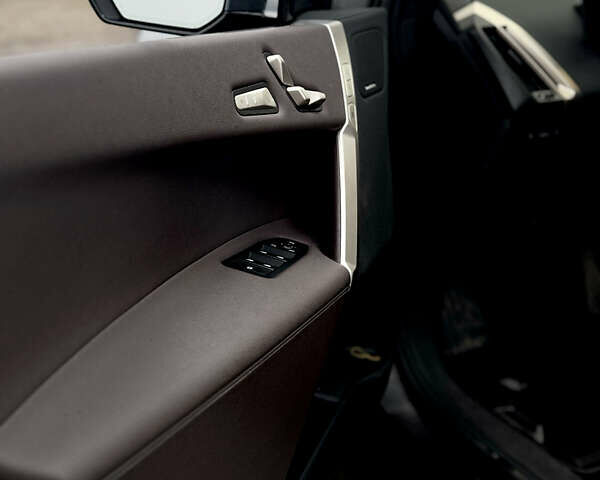 Сірий БМВ iX, об'ємом двигуна 0 л та пробігом 88 тис. км за 44000 $, фото 25 на Automoto.ua