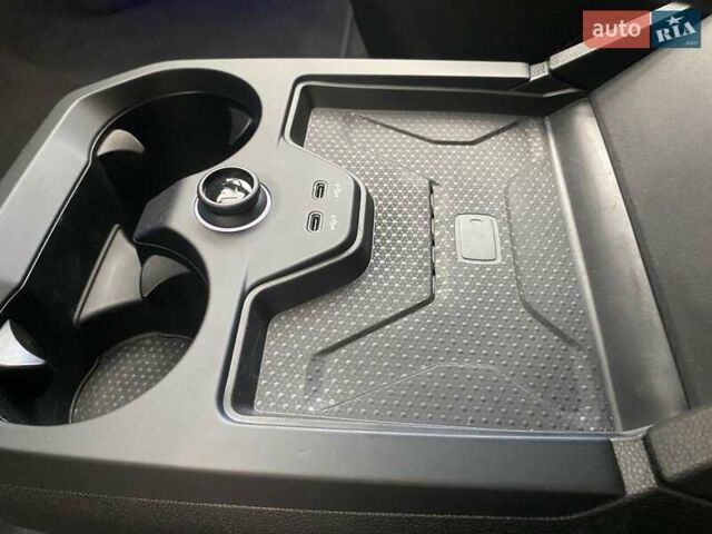 Сірий БМВ iX, об'ємом двигуна 0 л та пробігом 11 тис. км за 79800 $, фото 37 на Automoto.ua