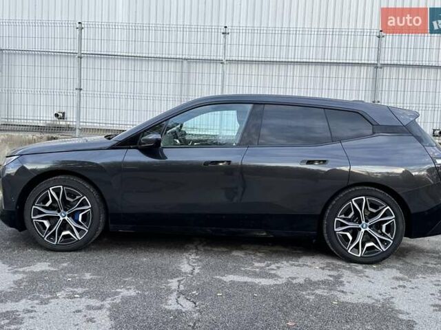 Сірий БМВ iX, об'ємом двигуна 0 л та пробігом 100 тис. км за 52900 $, фото 1 на Automoto.ua